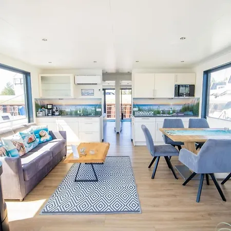 Hausboot Traeumerei - Lp3 Peenemunde