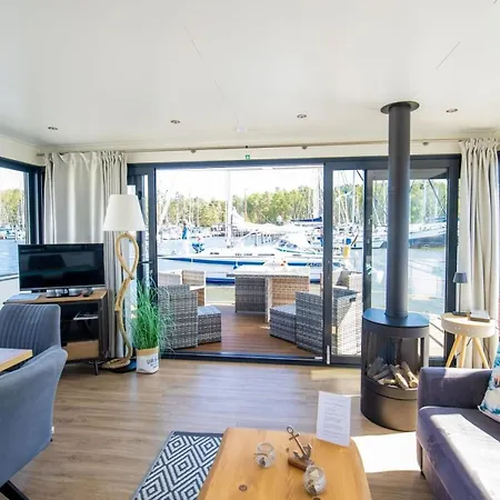 Hausboot Traeumerei - Lp3 Peenemunde