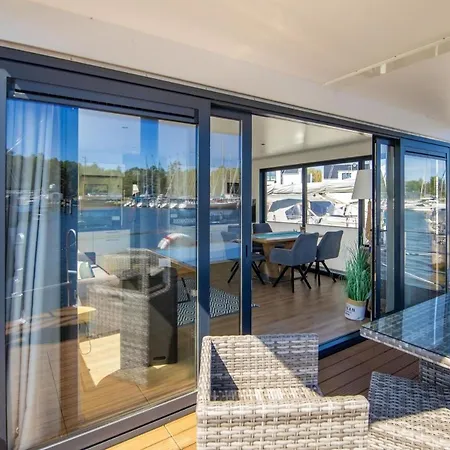 Hausboot Traeumerei - Lp3